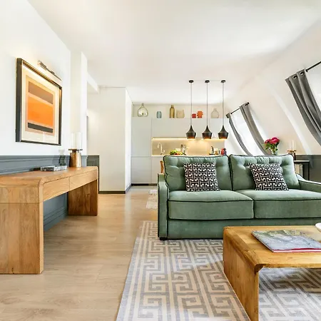 Livinparis - Luxury Ac 2 & 3 Bedrooms Le Louvre Apartment Paris