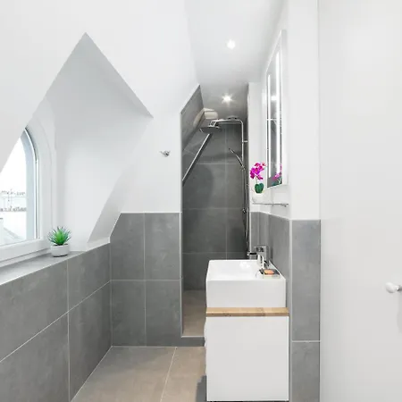 Livinparis - Luxury Ac 2 & 3 Bedrooms Le Louvre Paris