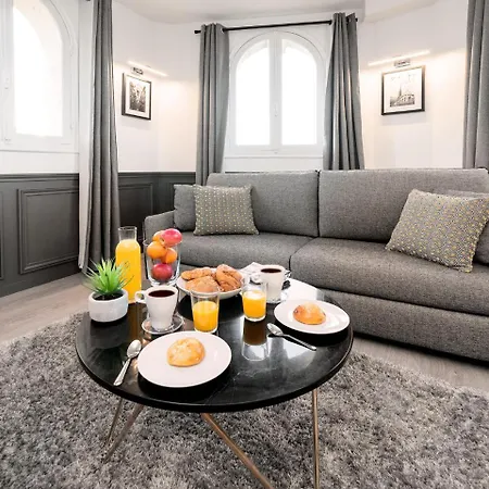 Apartment Livinparis - Luxury Ac 2 & 3 Bedrooms Le Louvre Paris