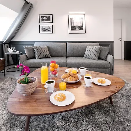 Livinparis - Luxury Ac 2 & 3 Bedrooms Le Louvre Apartment Paris