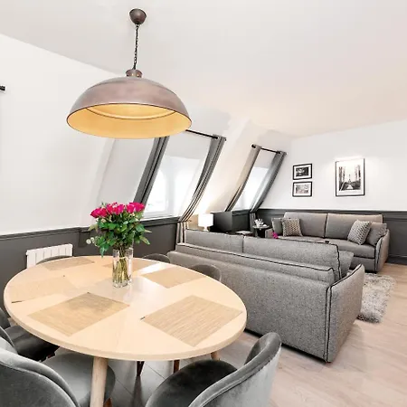 Livinparis - Luxury Ac 2 & 3 Bedrooms Le Louvre Paris